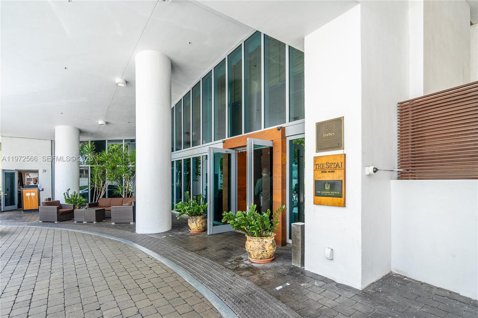 A11972566 — Miami Beach — 46