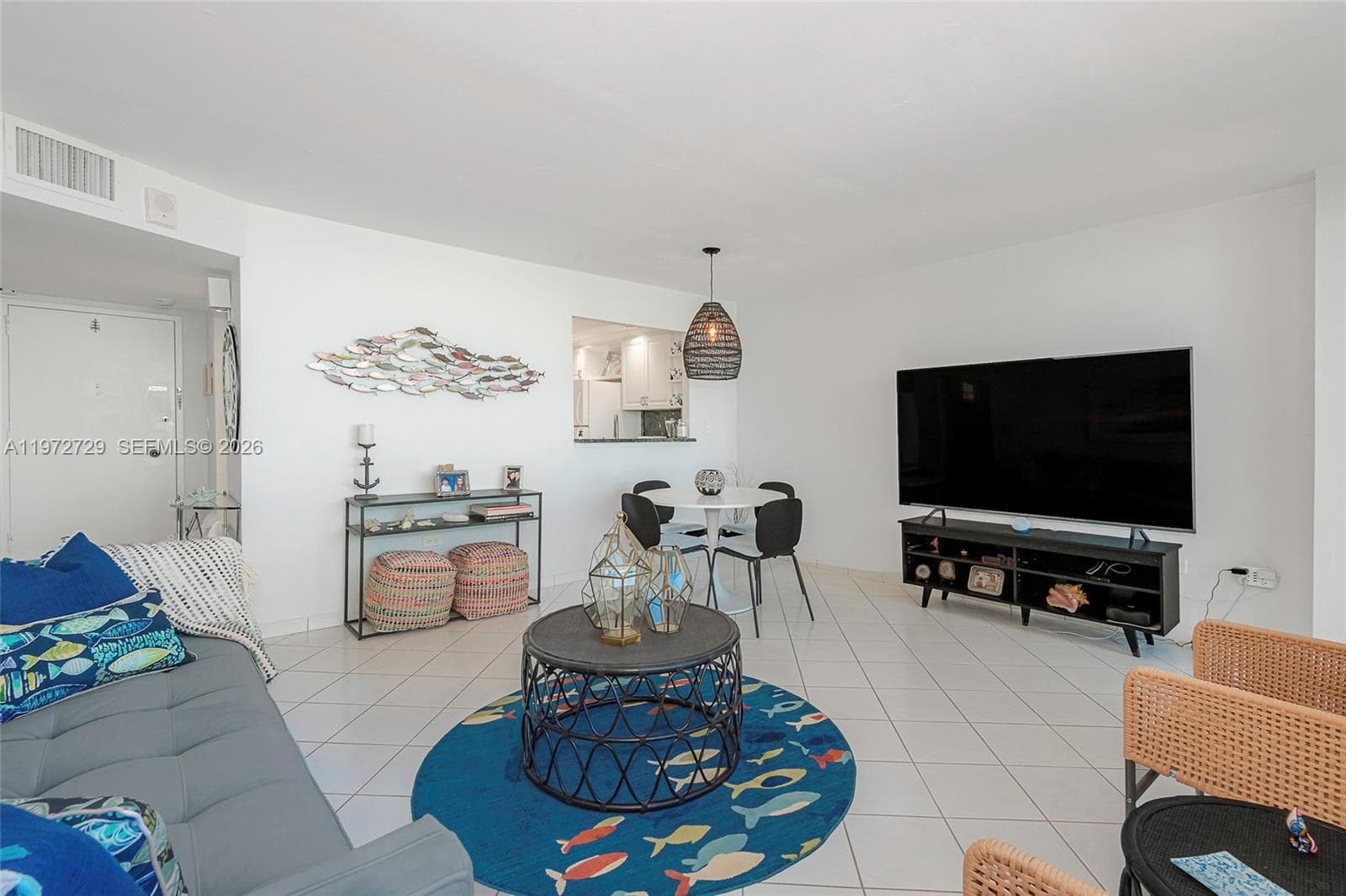 A11972729 — Miami Beach — 14