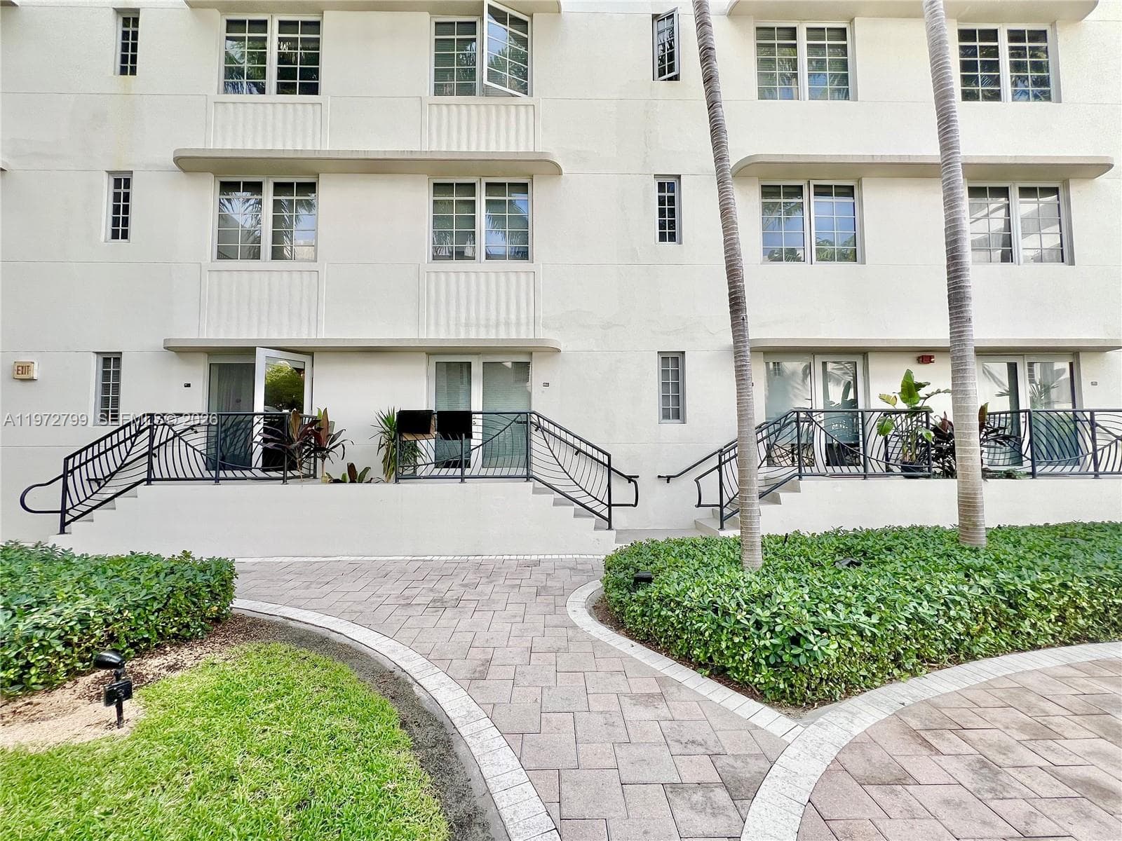 A11972799 — Miami Beach — 16