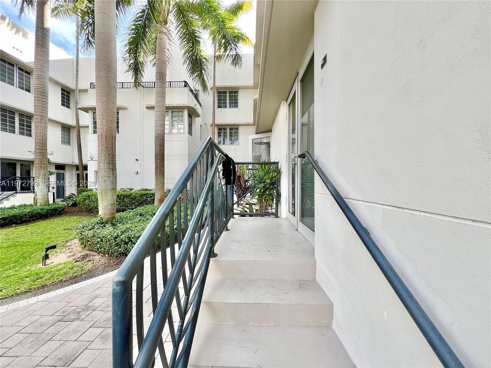 A11972799 — Miami Beach — 15