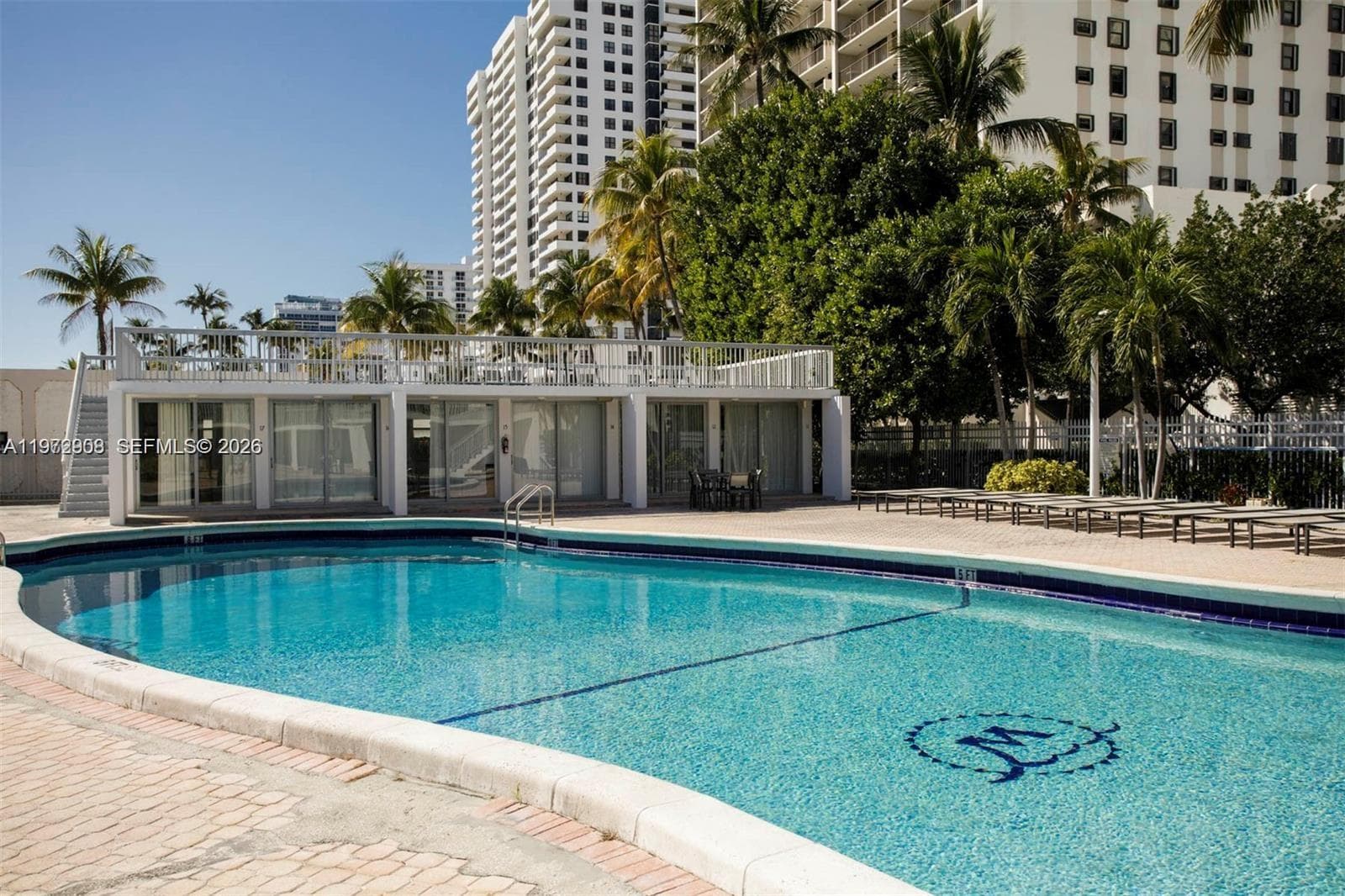 A11972908 — Miami Beach — 26