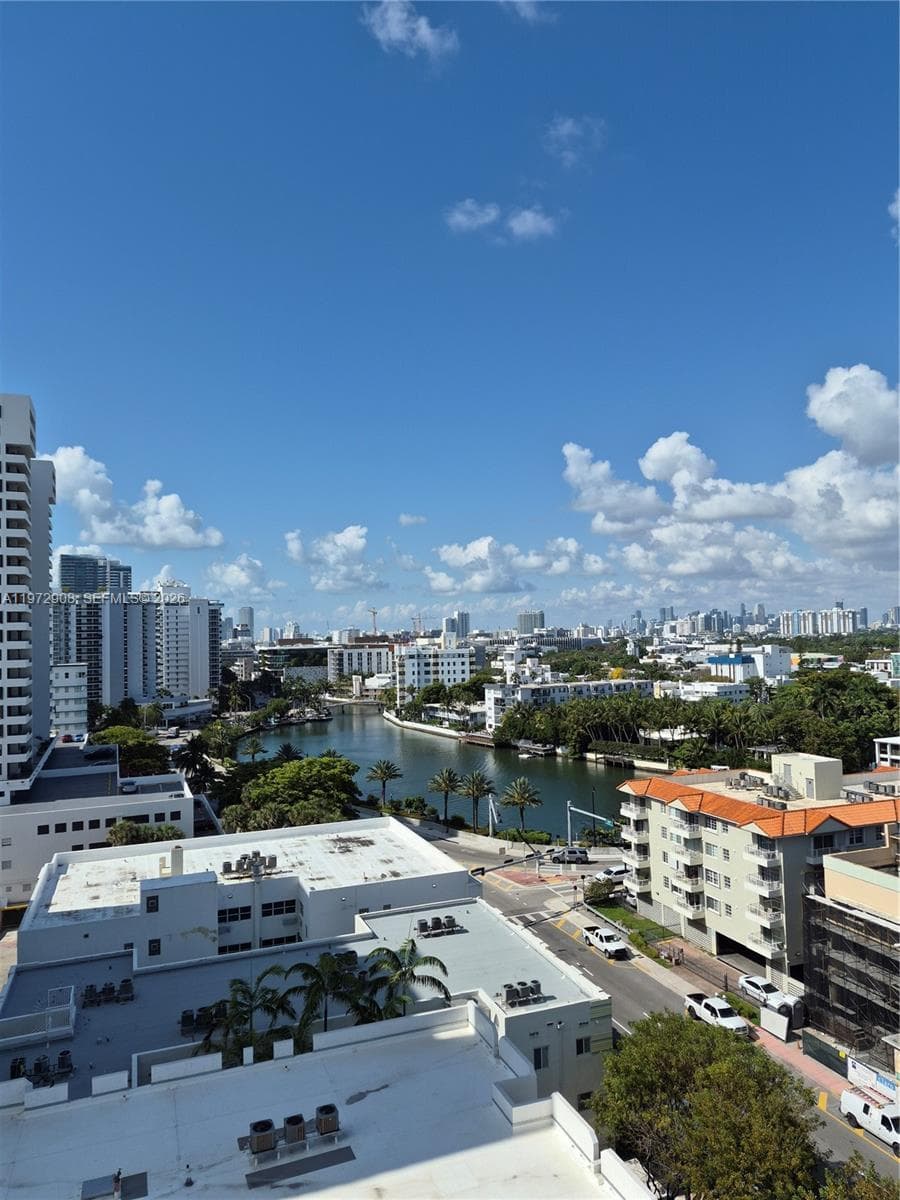 A11972908 — Miami Beach — 39