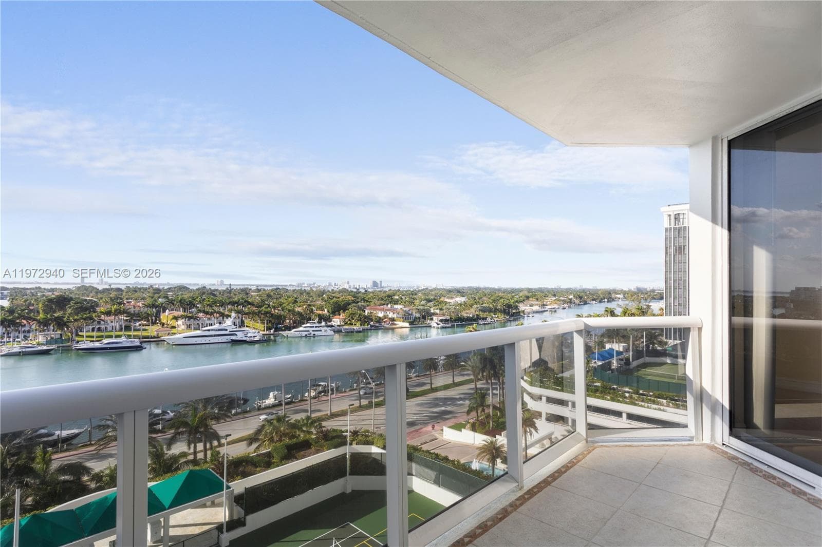 A11972940 — Miami Beach — 17