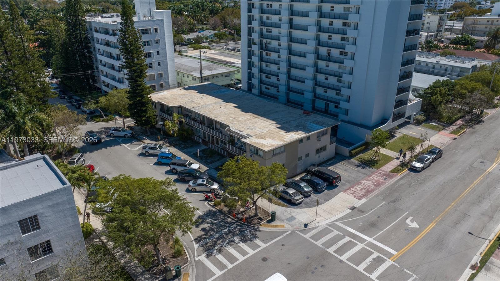A11973033 — Miami Beach — 3