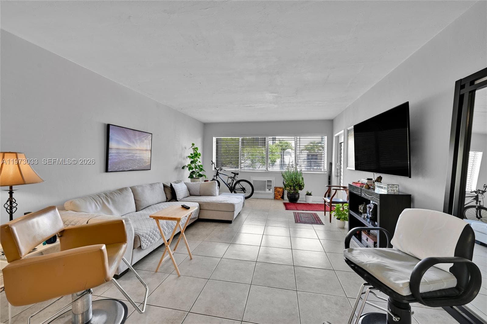 A11973033 — Miami Beach — 14