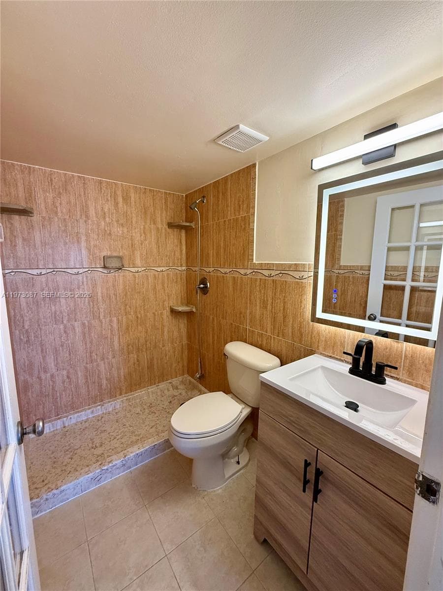 A11973087 — Miami Beach — 8