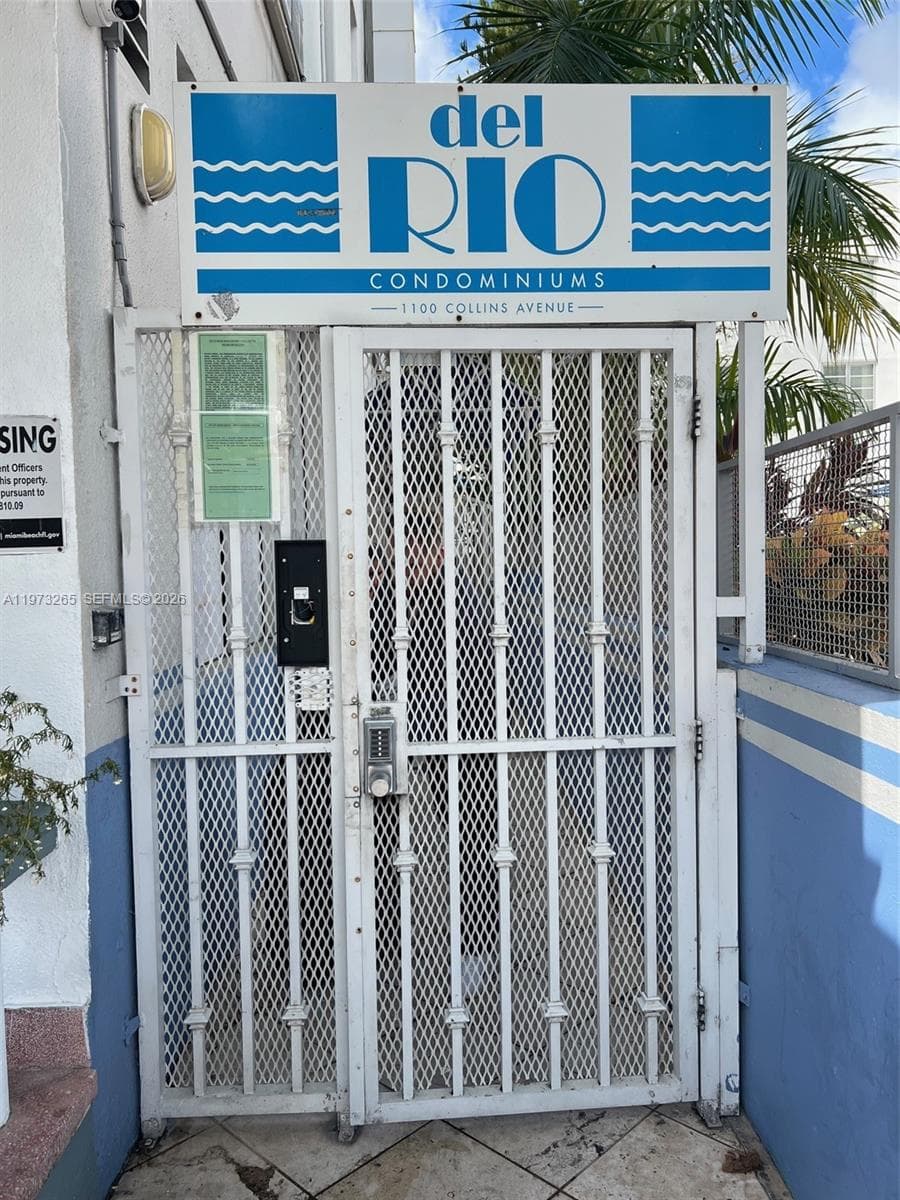 A11973265 — Miami Beach — 22