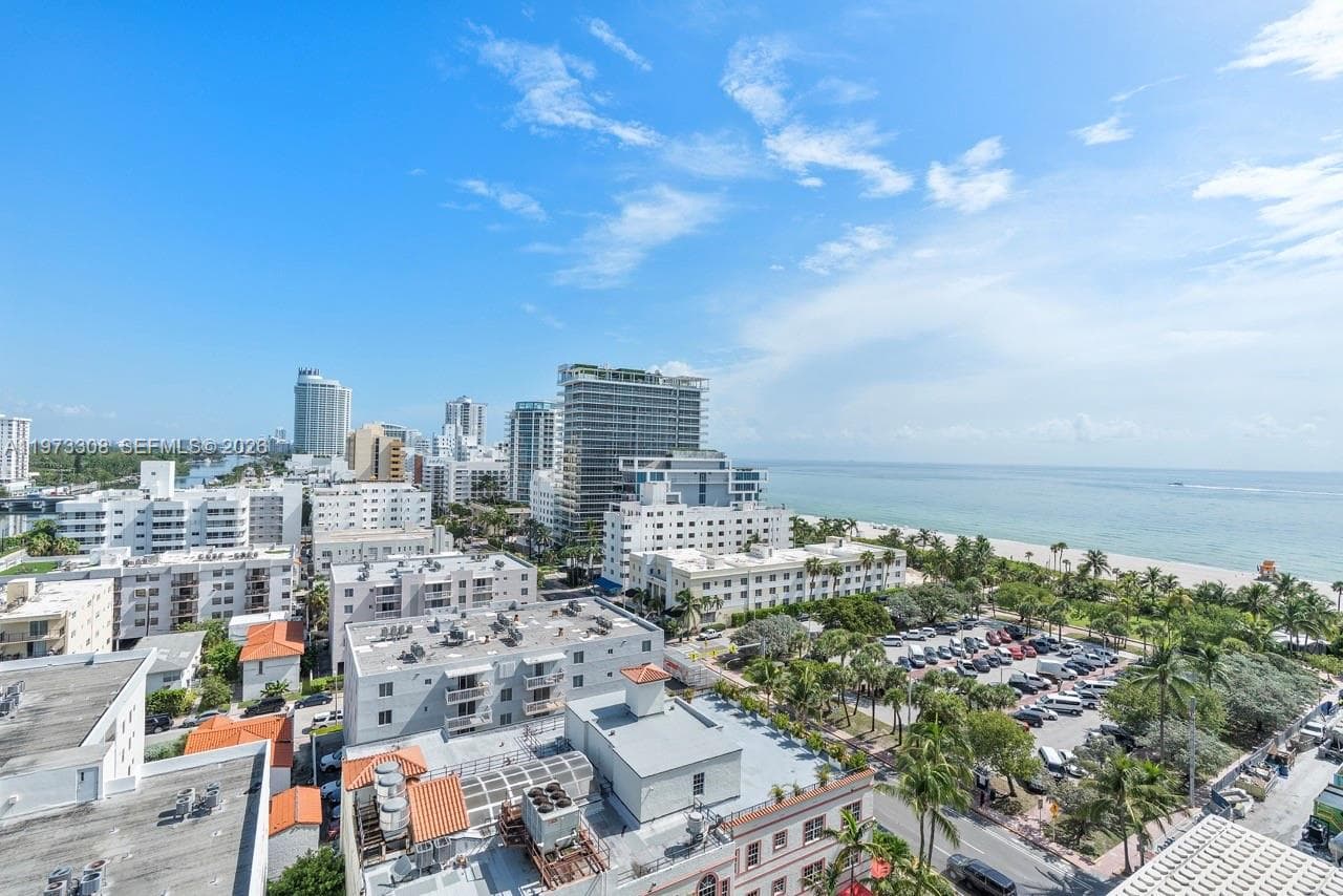 A11973308 — Miami Beach — 9