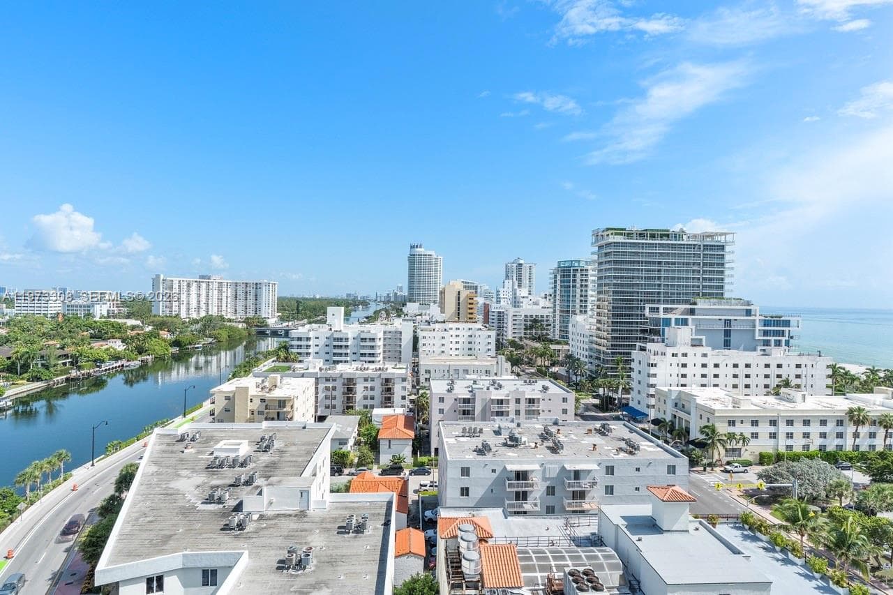 A11973308 — Miami Beach — 10