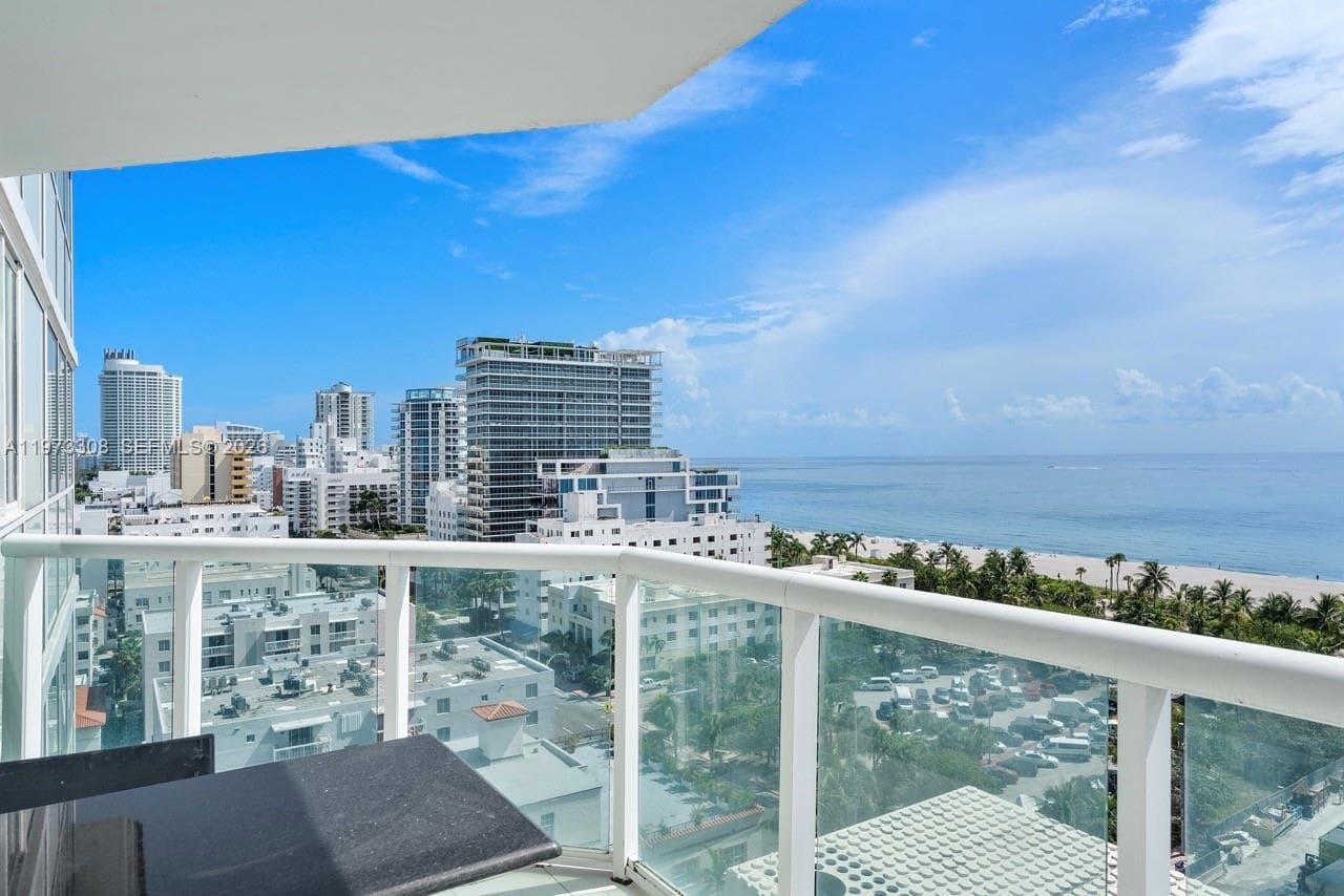 A11973308 — Miami Beach — 19