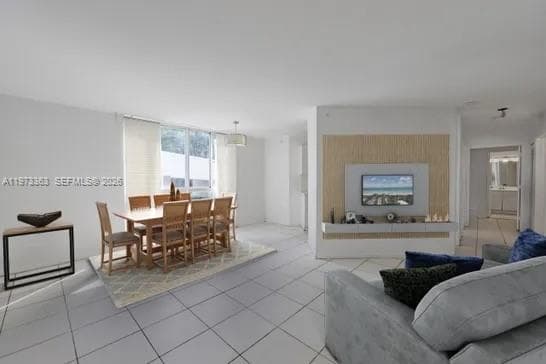 A11973363 — Miami Beach — 2