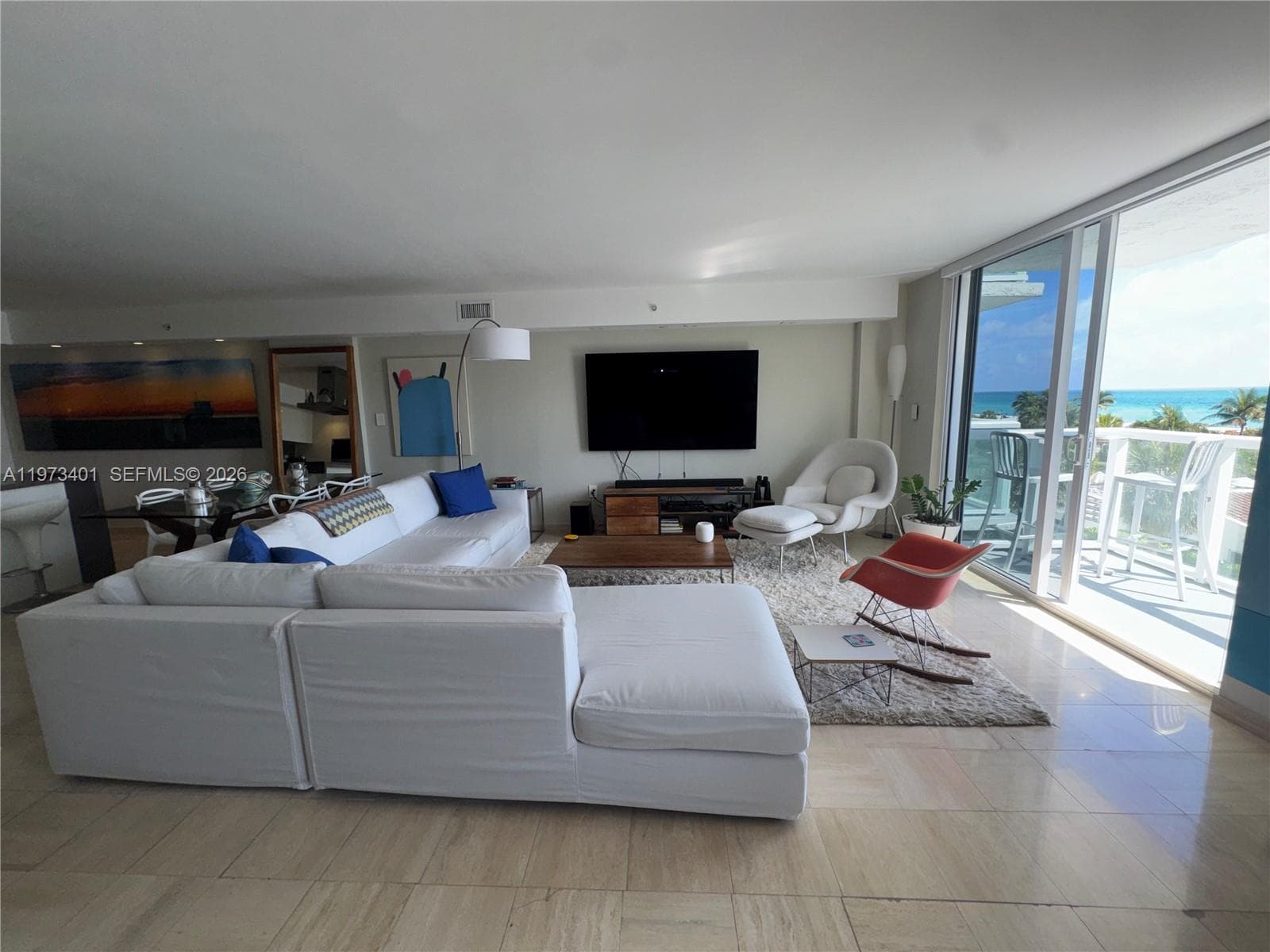 A11973401 — Miami Beach — 12
