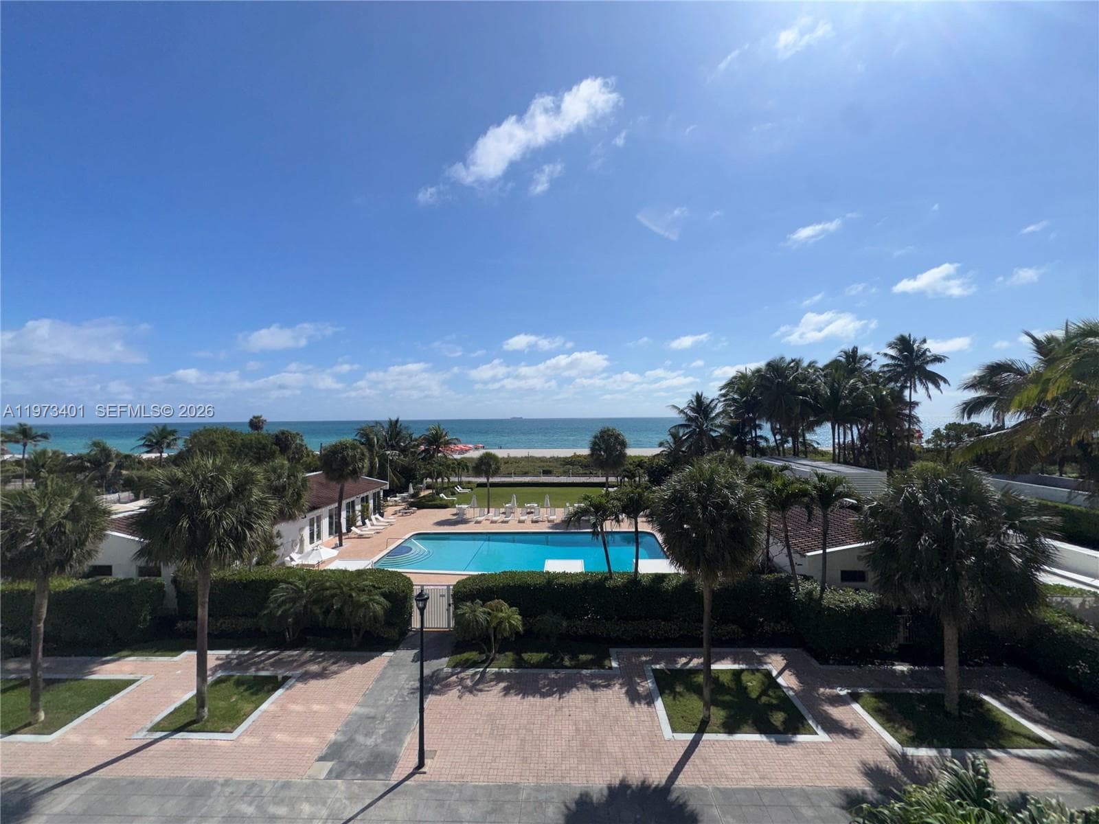 A11973401 — Miami Beach