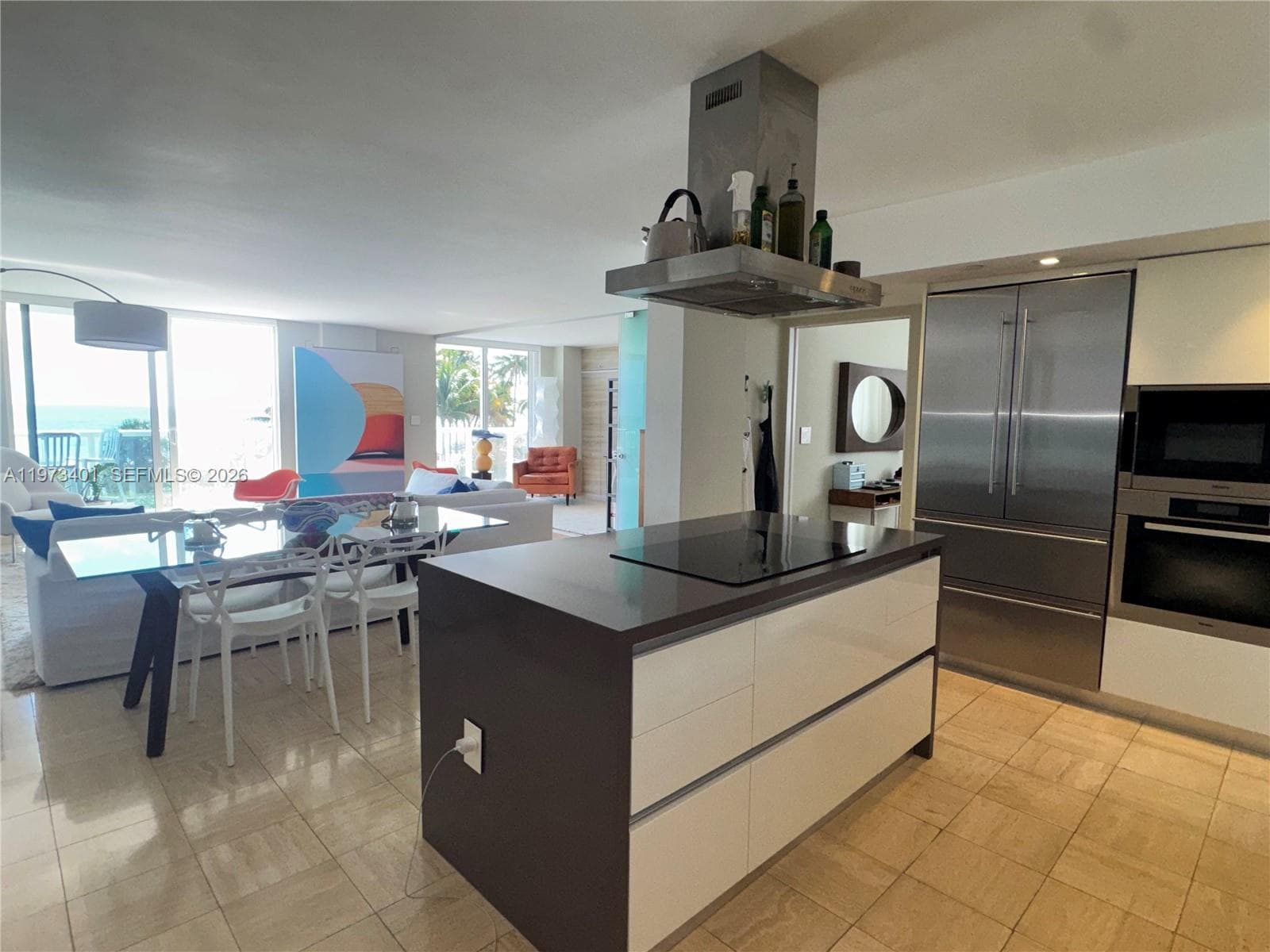 A11973401 — Miami Beach — 4