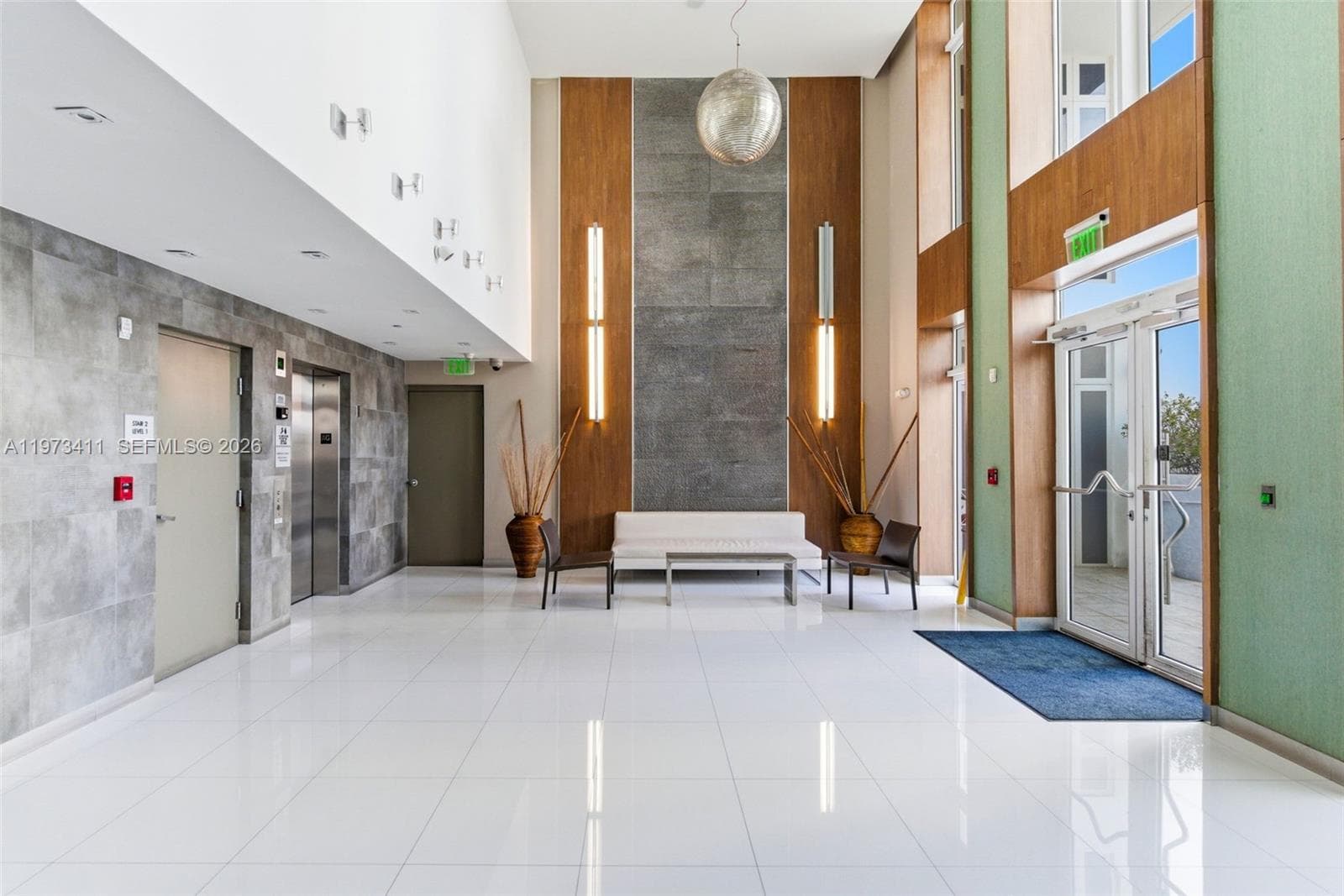 A11973411 — Miami Beach — 5