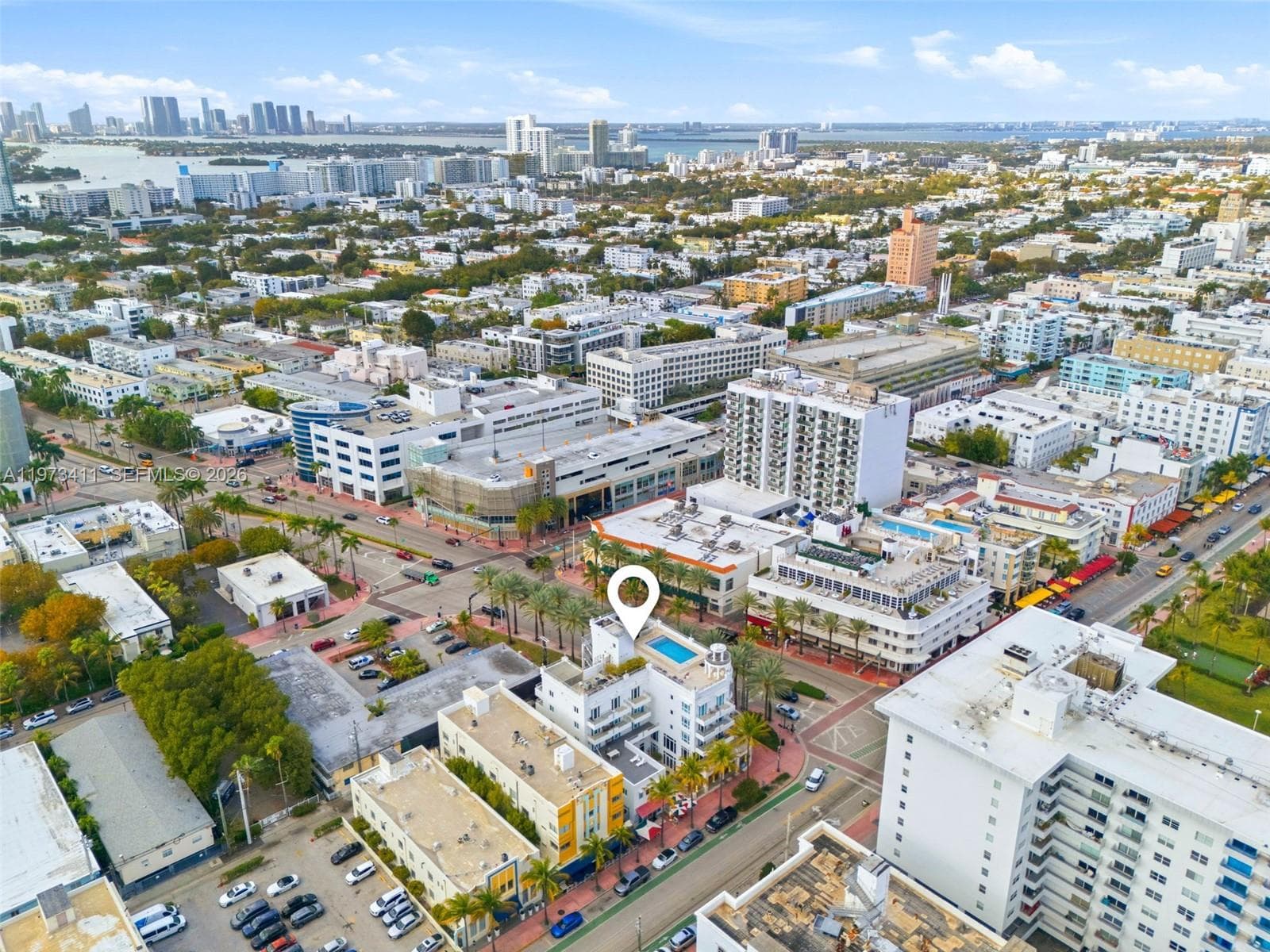 A11973411 — Miami Beach — 30