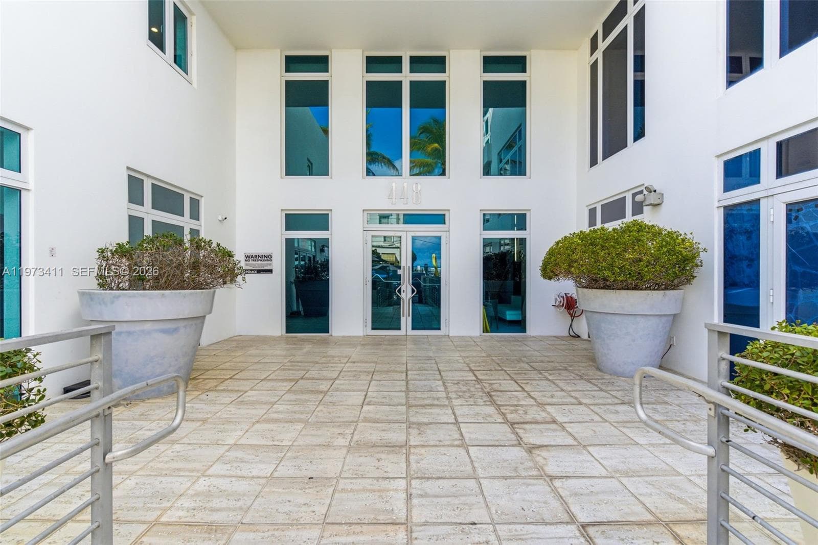 A11973411 — Miami Beach — 4