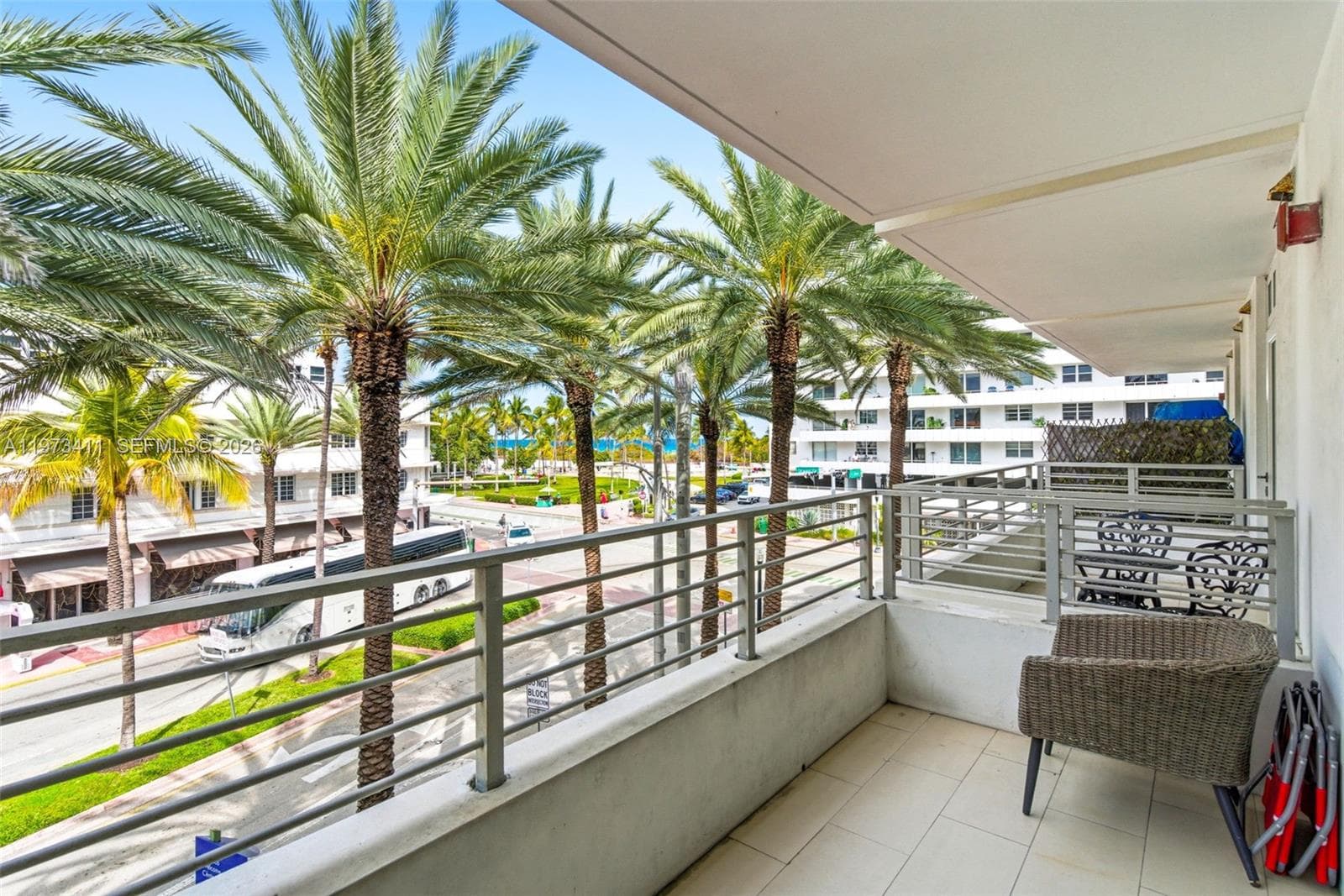 A11973411 — Miami Beach — 25