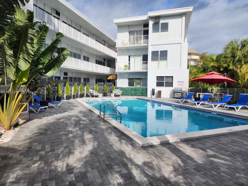 A11973445 — Miami Beach — 27