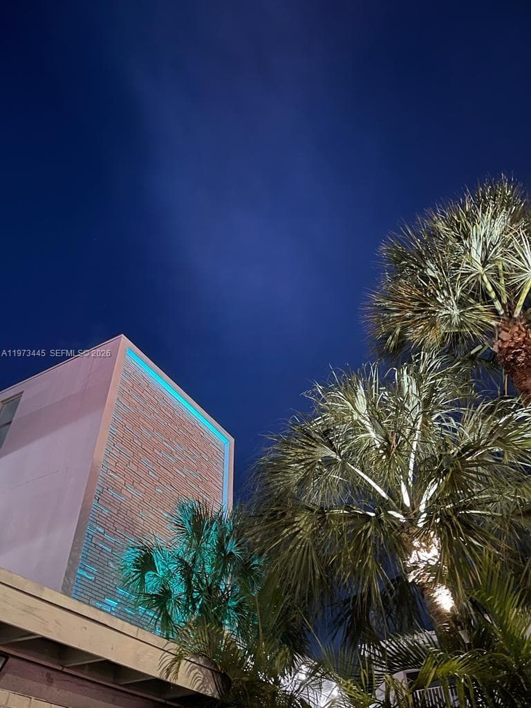 A11973445 — Miami Beach — 2