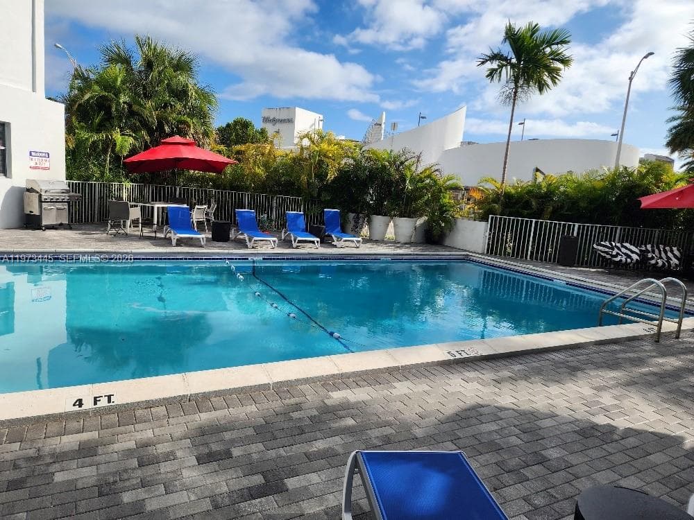 A11973445 — Miami Beach — 34
