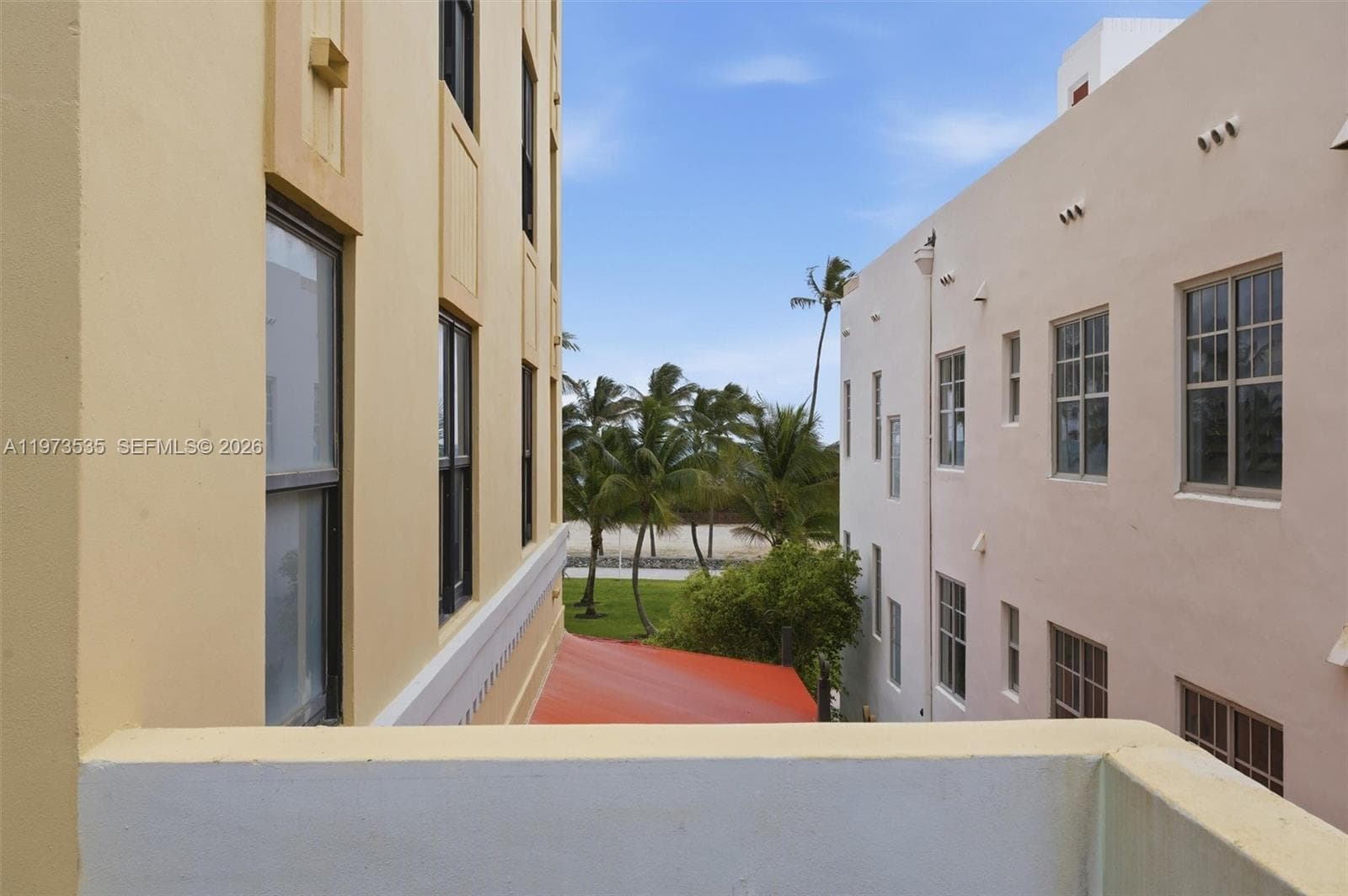 A11973535 — Miami Beach — 39