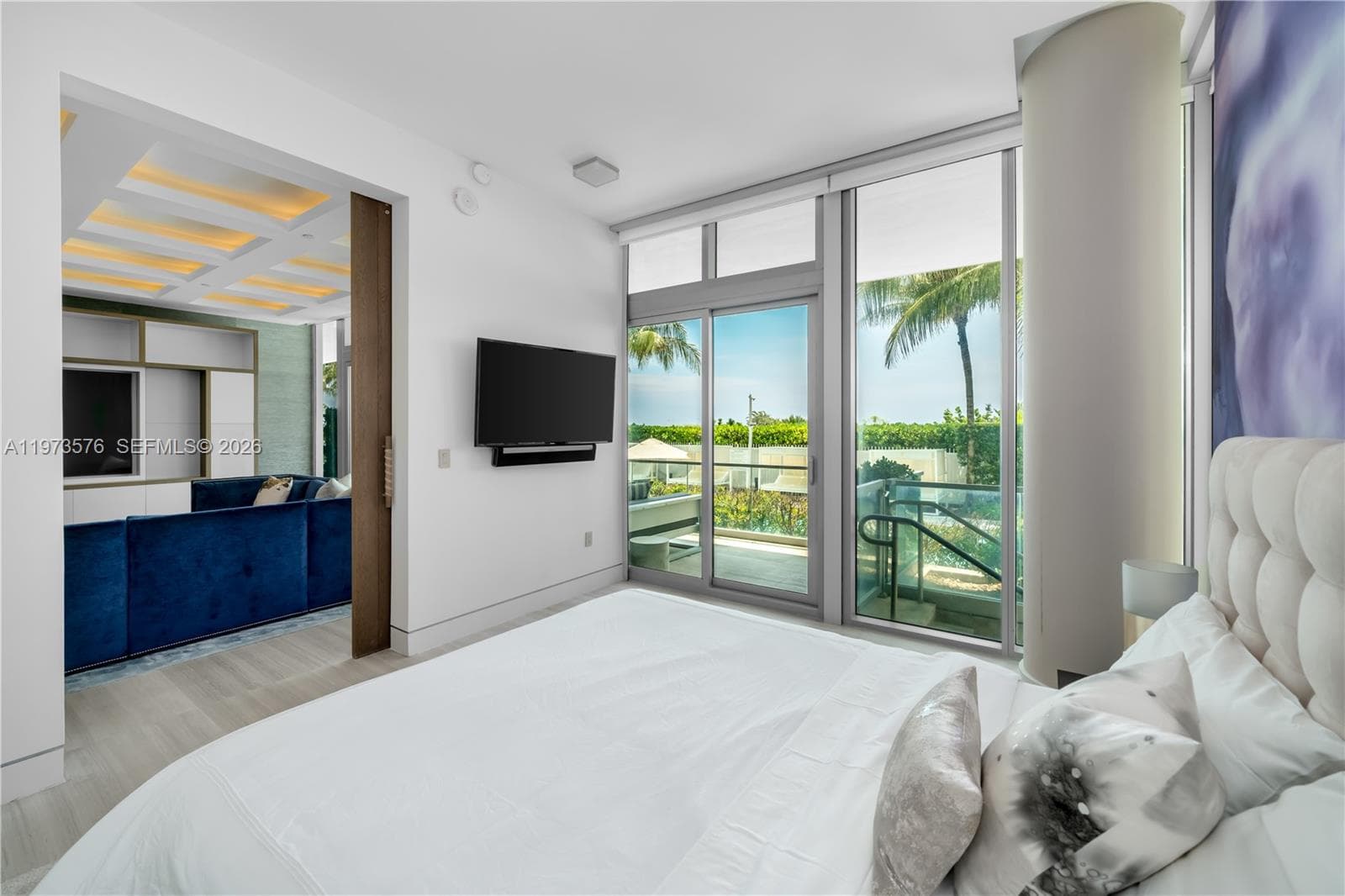 A11973576 — Miami Beach — 11