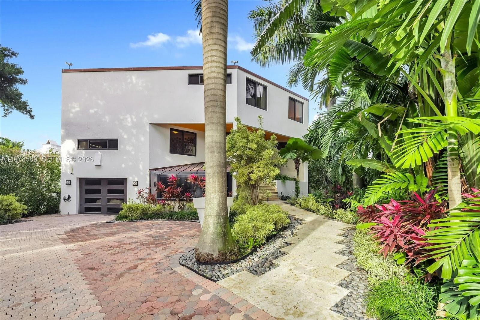 A11973589 — Miami Beach — 23