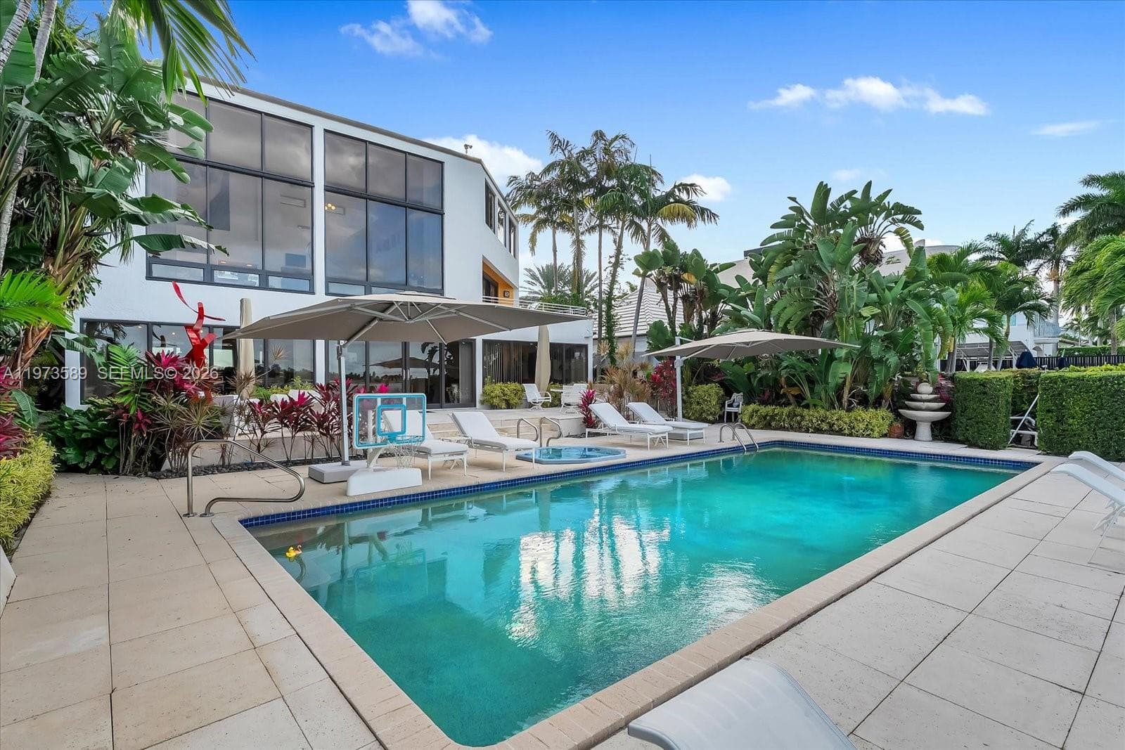 A11973589 — Miami Beach — 6