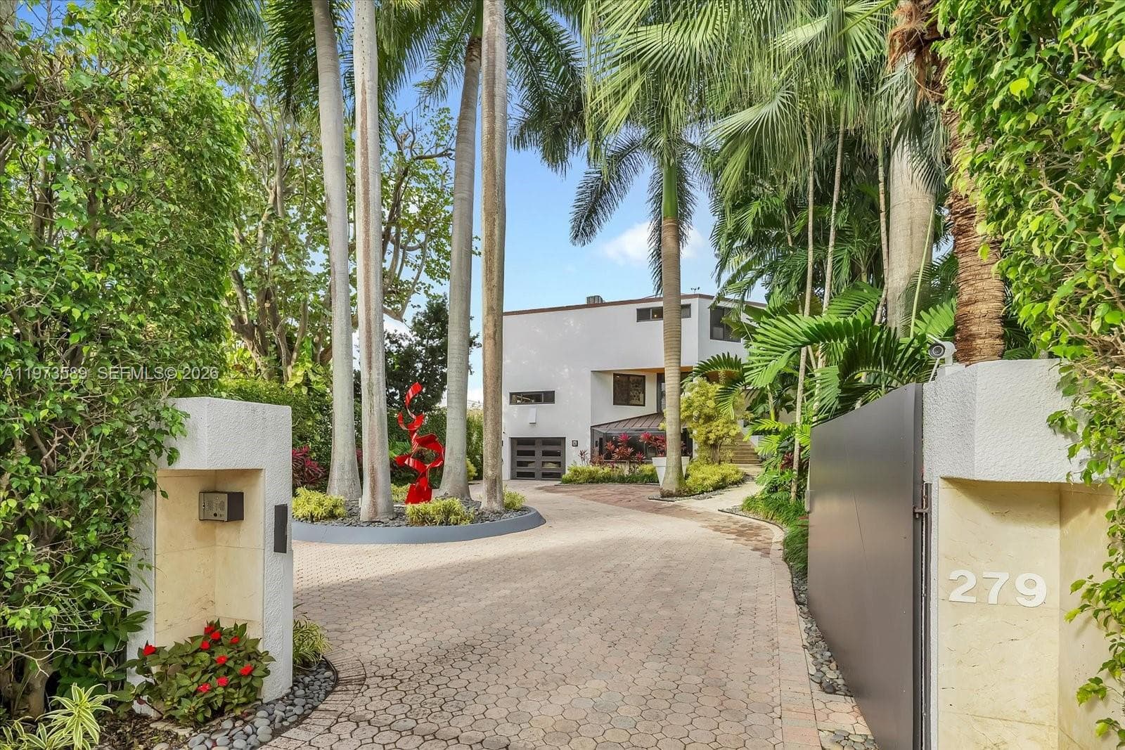 A11973589 — Miami Beach — 22