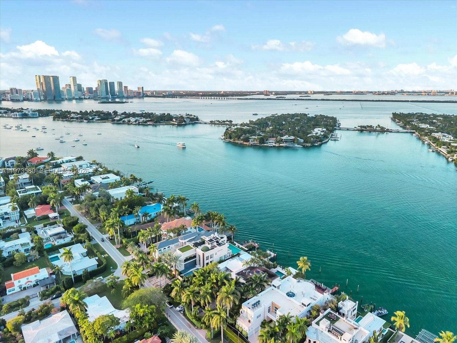 A11973589 — Miami Beach — 18