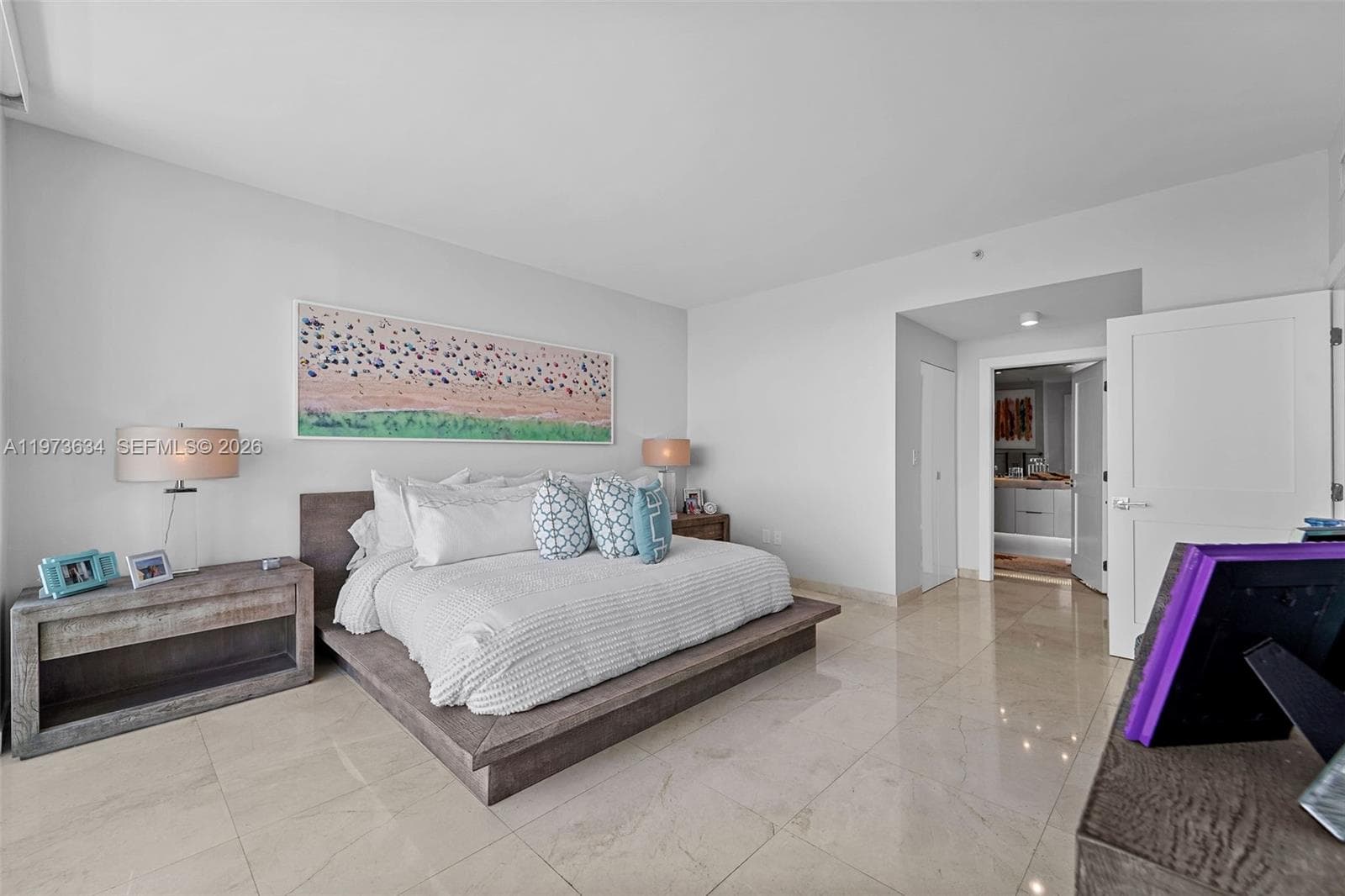A11973634 — Miami Beach — 17