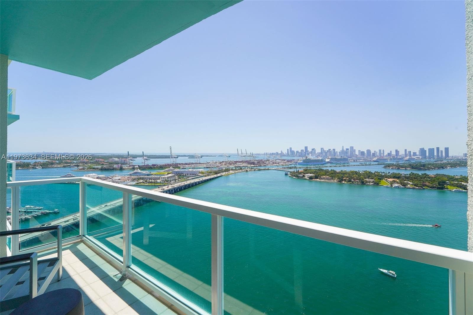 A11973634 — Miami Beach