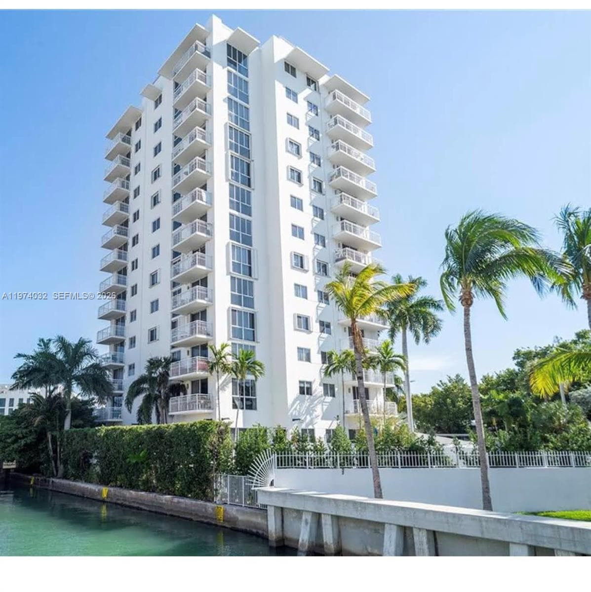 A11974032 — Miami Beach — 23