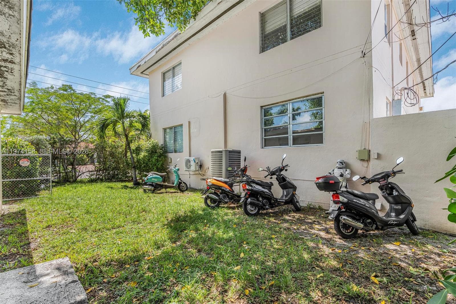 A11974158 — Miami Beach — 23