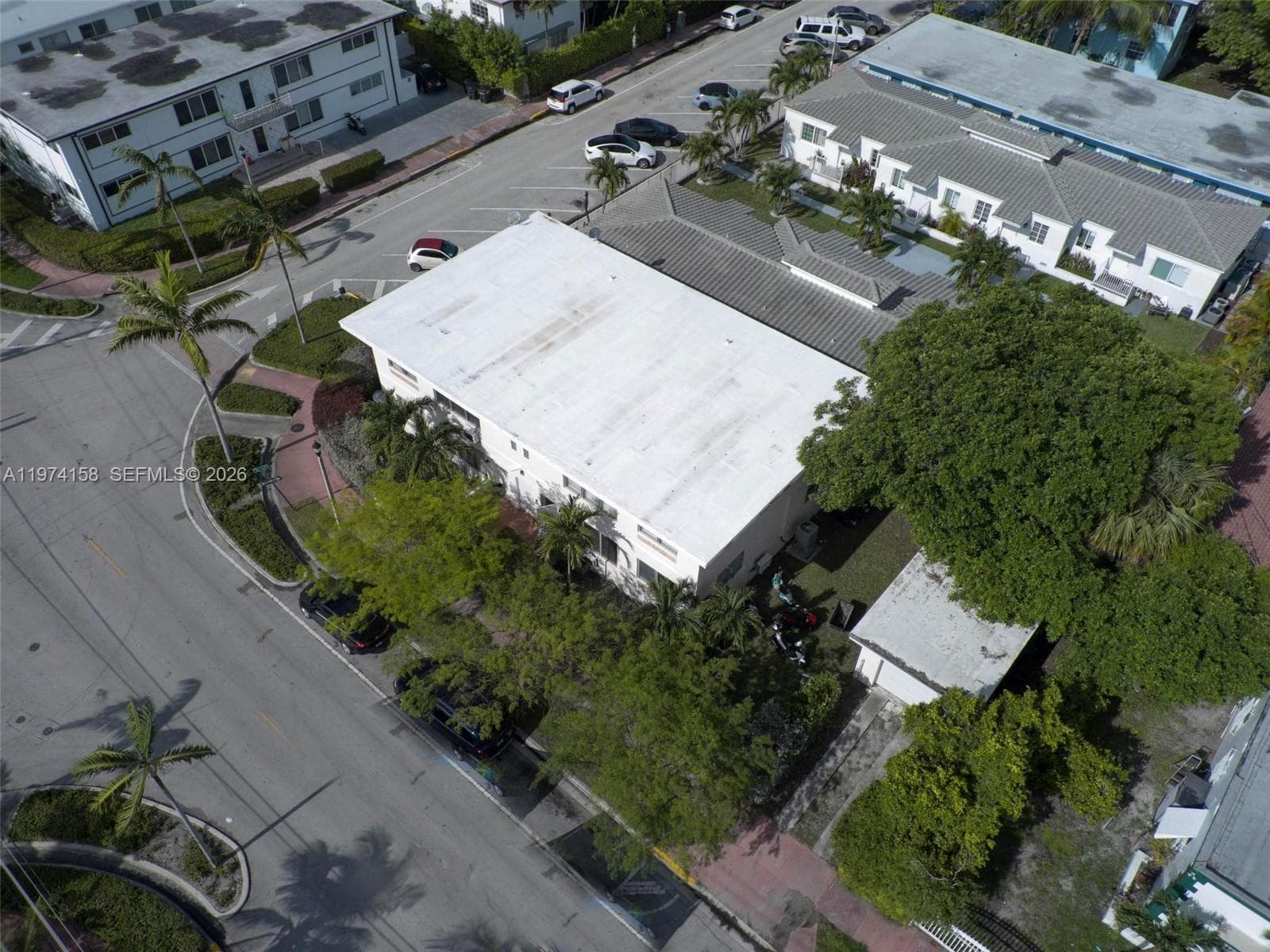 A11974158 — Miami Beach — 28