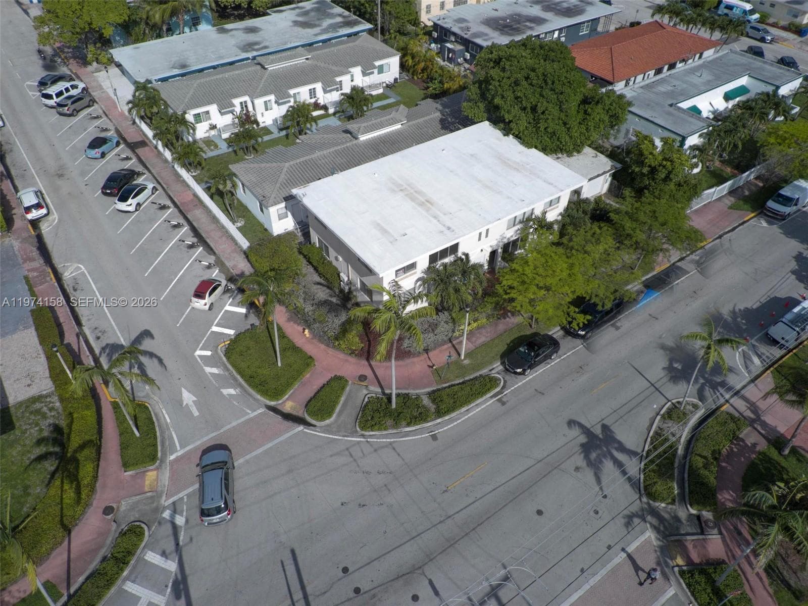 A11974158 — Miami Beach — 18