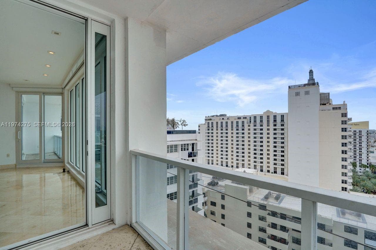 A11974275 — Miami Beach — 45
