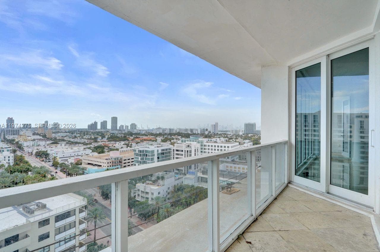 A11974275 — Miami Beach — 18