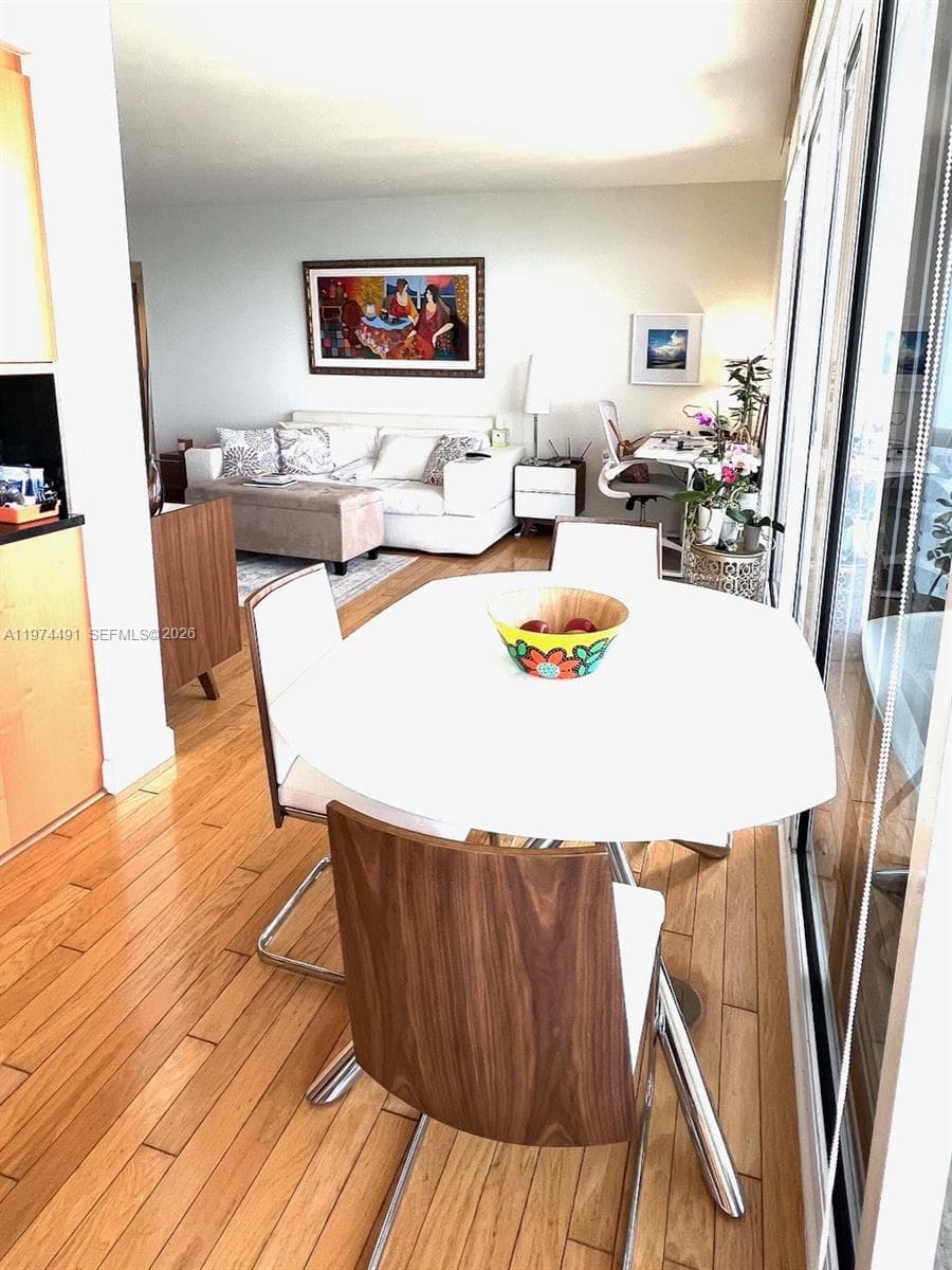 A11974491 — Miami Beach — 2
