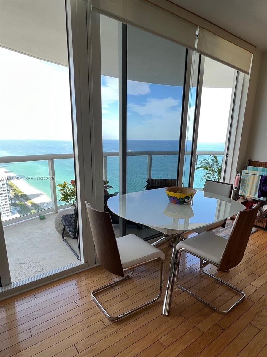 A11974491 — Miami Beach — 3