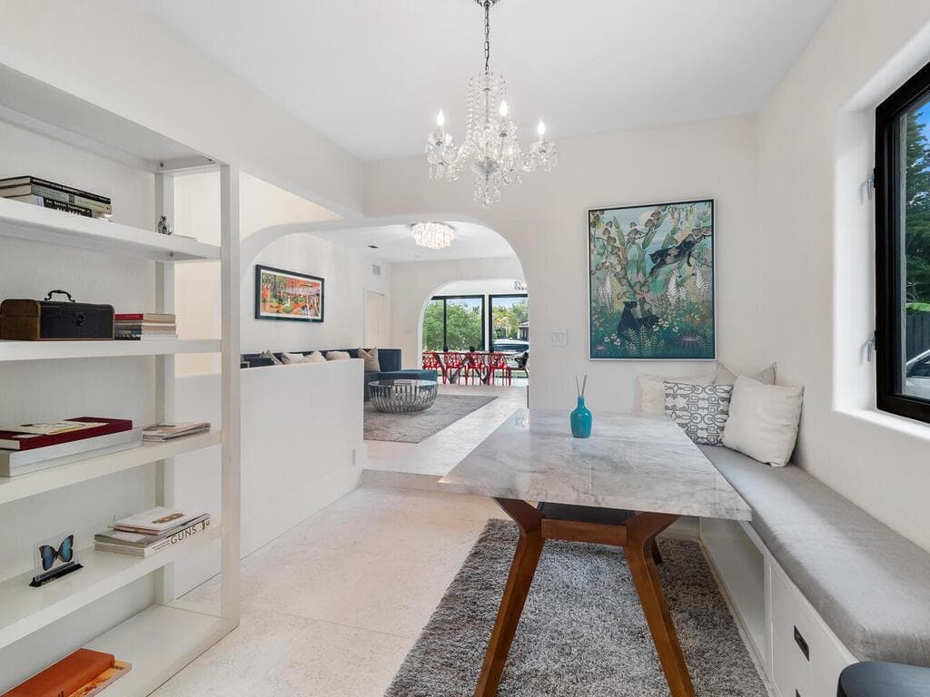 R11167887 — Miami Beach — 14