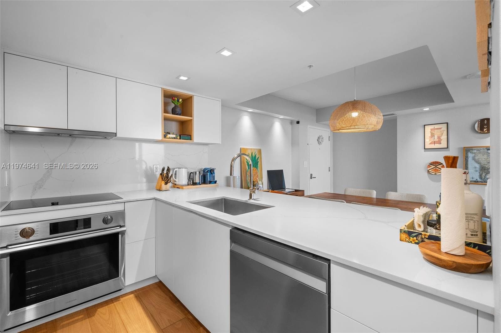 A11974641 — Miami Beach — 10