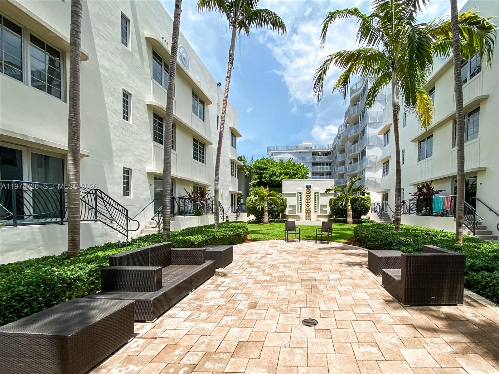 A11974726 — Miami Beach — 12