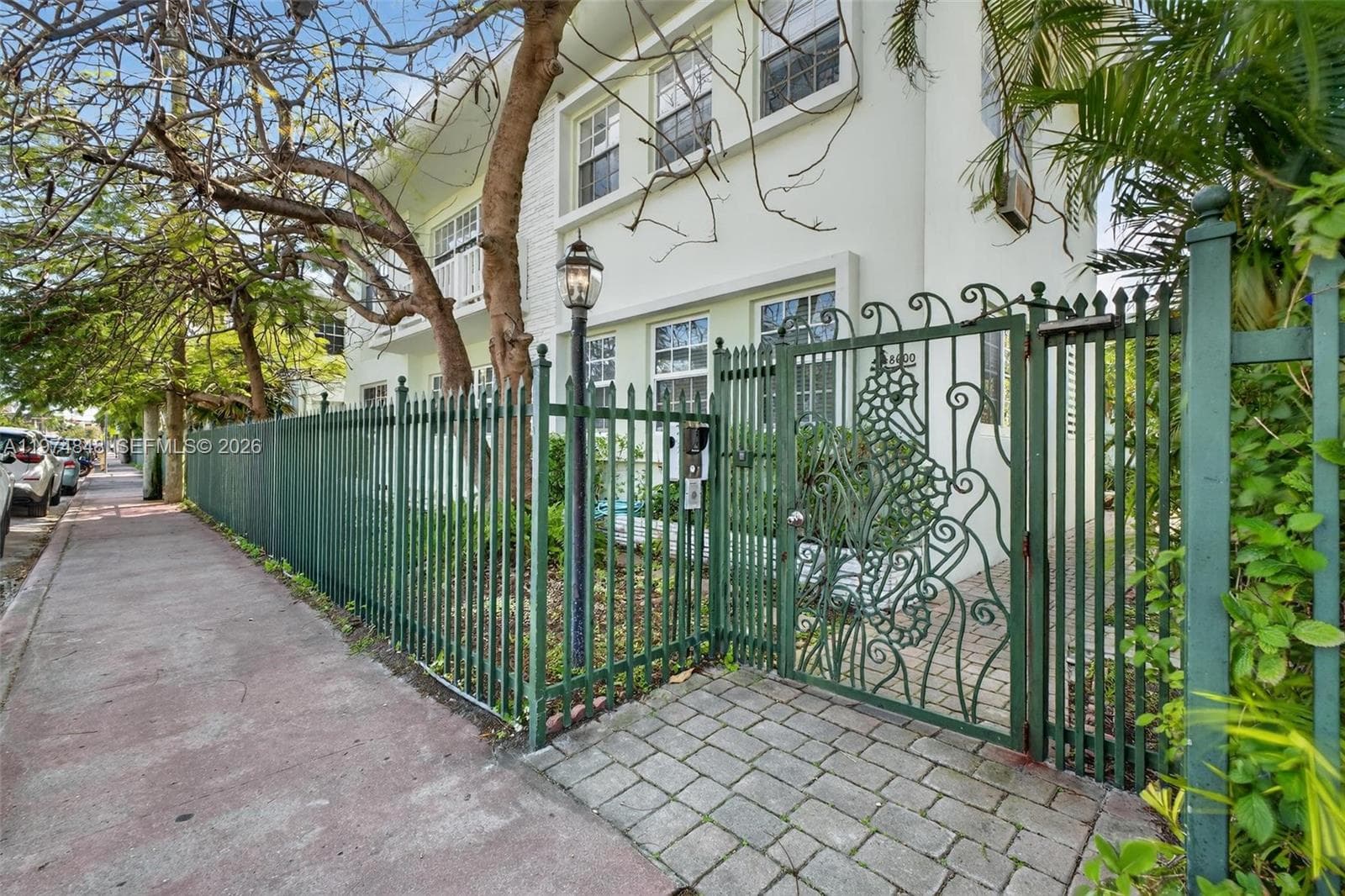 A11974848 — Miami Beach — 30