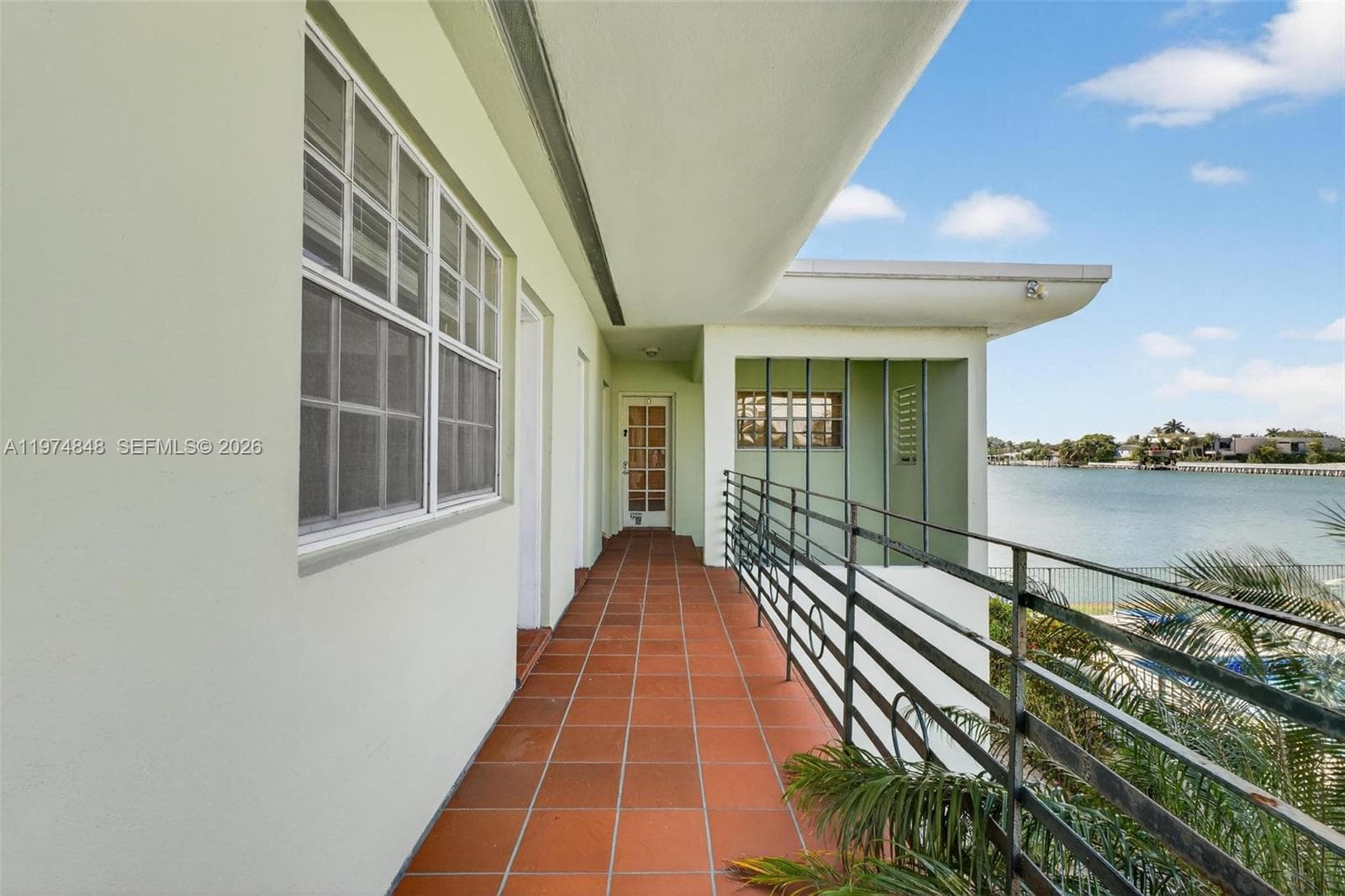 A11974848 — Miami Beach — 25