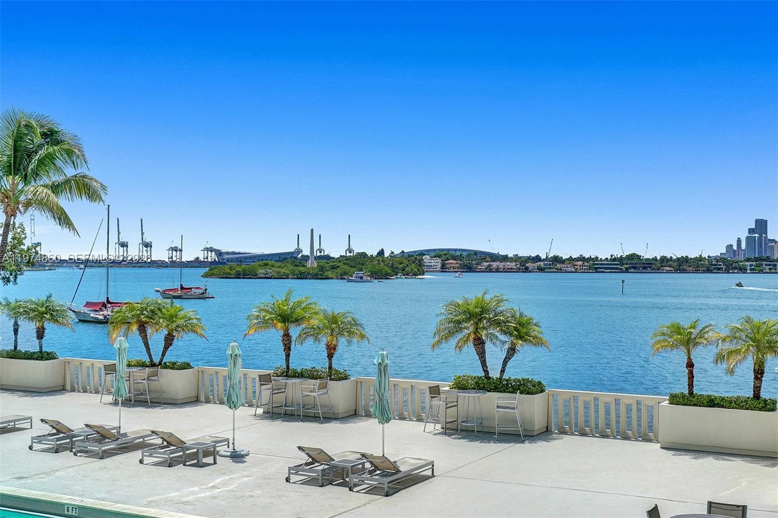 A11974860 — Miami Beach — 27