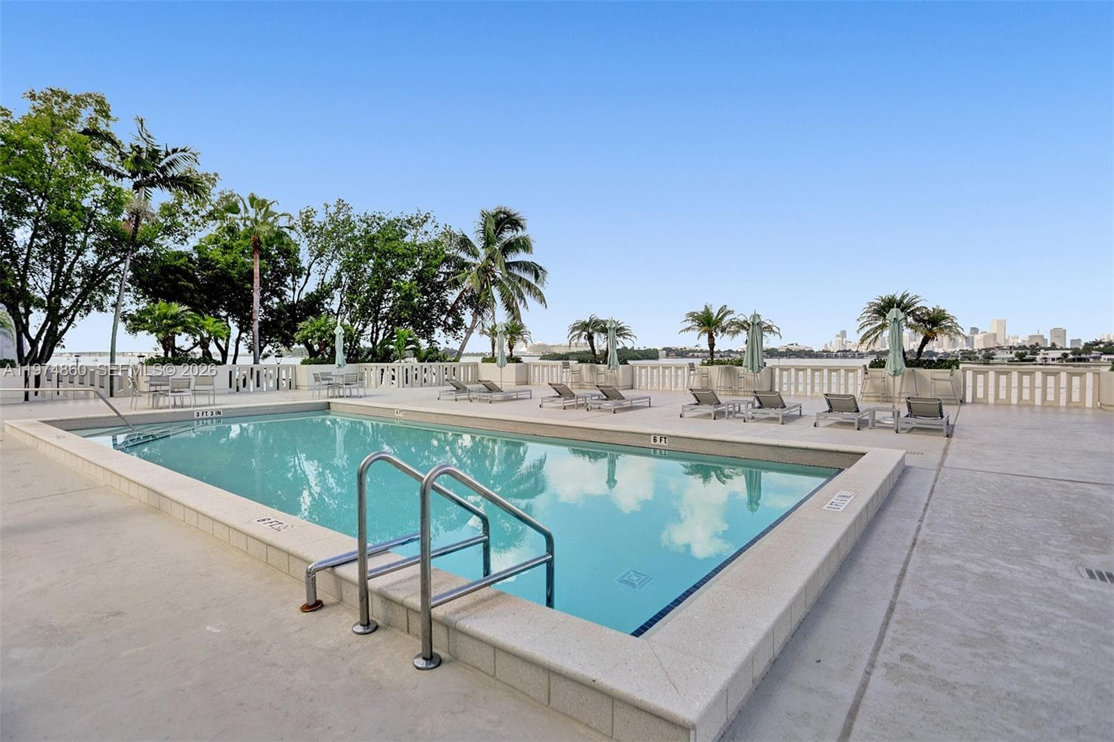 A11974860 — Miami Beach — 26