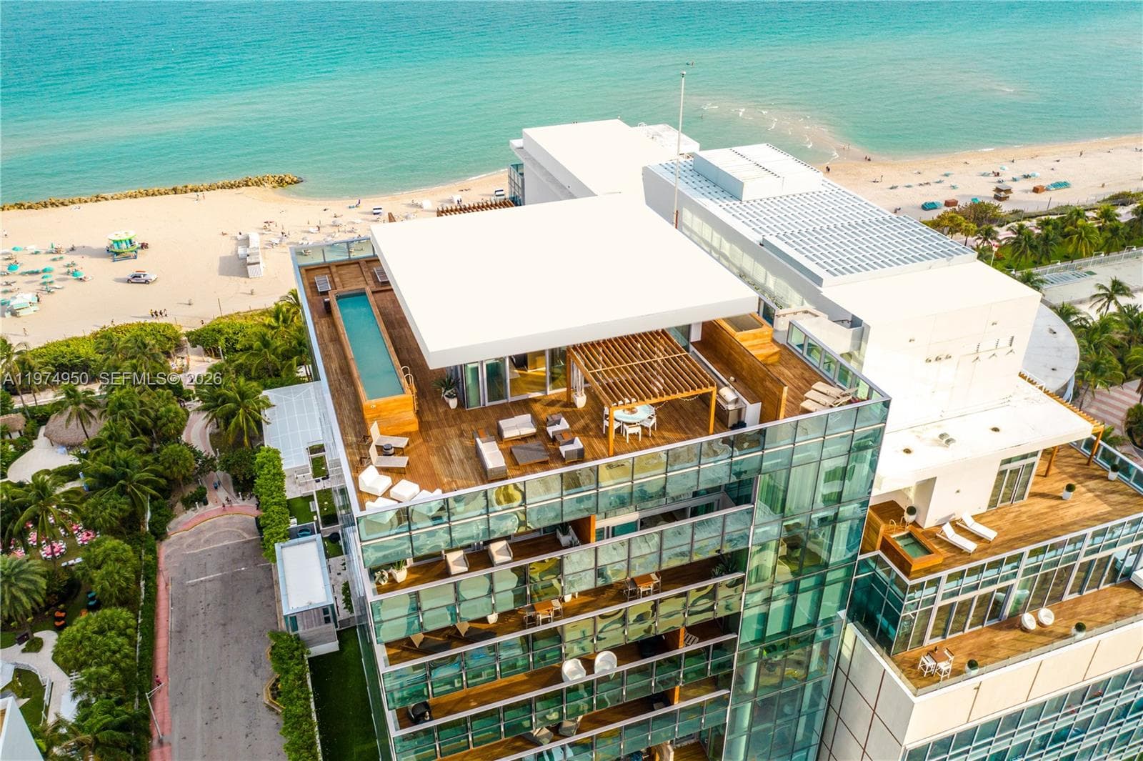 A11974950 — Miami Beach