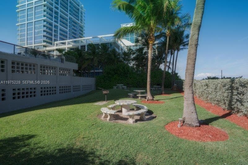 A11975228 — Miami Beach — 23